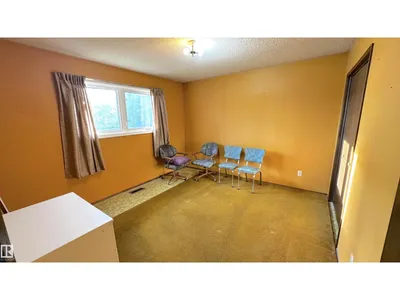 4128 110 ST NW photo 11