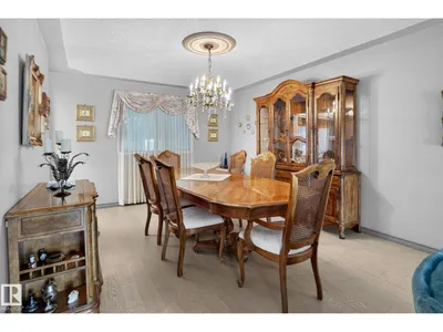 18132 78 AV NW photo 12