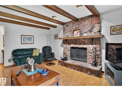 18132 78 AV NW photo 19