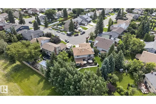 18132 78 AV NW photo 3