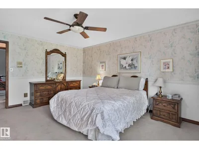 18132 78 AV NW photo 34