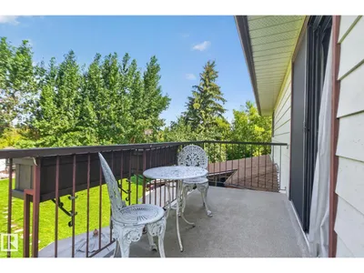 18132 78 AV NW photo 38