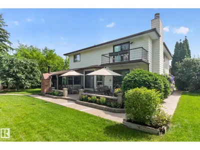 18132 78 AV NW photo 4