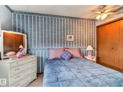 18132 78 AV NW photo 43