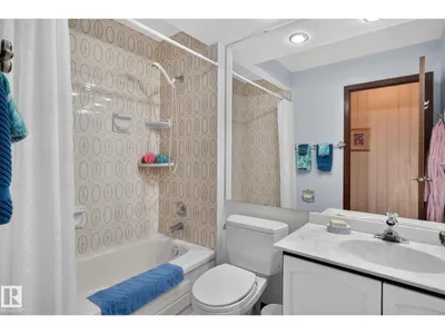 18132 78 AV NW photo 47