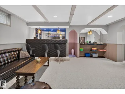 18132 78 AV NW photo 53