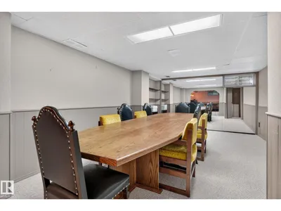 18132 78 AV NW photo 57