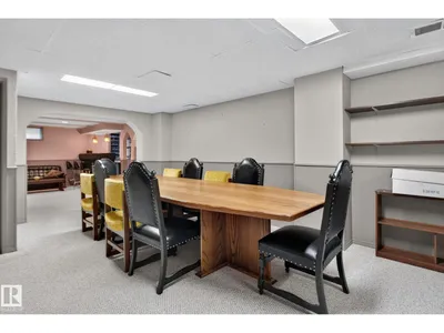 18132 78 AV NW photo 58