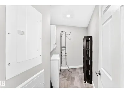 #220 11511 27 AV NW photo 33