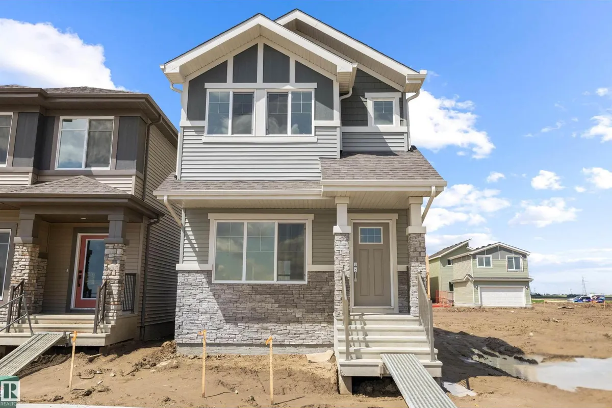 15656 3 ST NE exterior