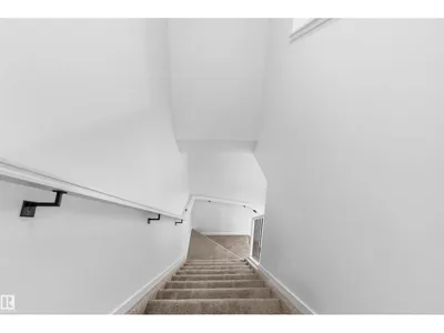 18844 28 AV NW photo 18
