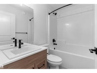 18844 28 AV NW photo 24