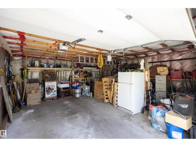 10428 68 AV NW photo 49
