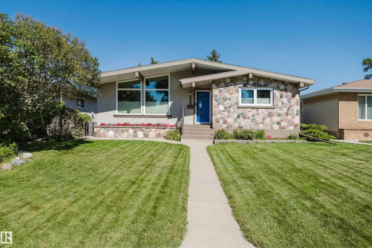 10924 35A AV NW exterior