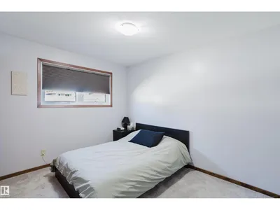 10924 35A AV NW photo 25