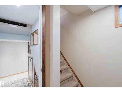 10924 35A AV NW photo 49
