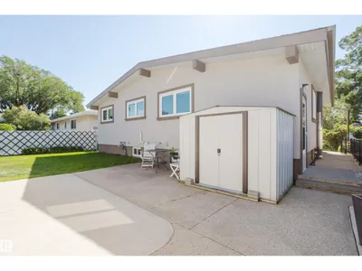 10924 35A AV NW photo 52
