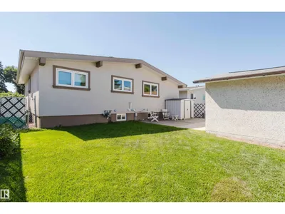 10924 35A AV NW photo 55