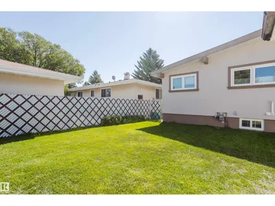 10924 35A AV NW photo 56