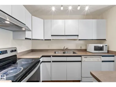 #2 15215 126 ST NW photo 13