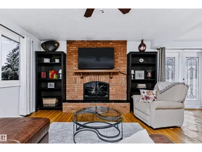 13503 135 AV NW photo 7