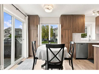#60 120 MAGRATH RD NW photo 11