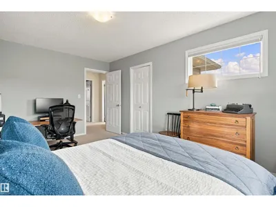 #60 120 MAGRATH RD NW photo 27