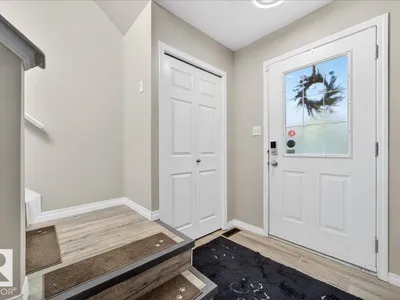21339 91 AV NW photo 4