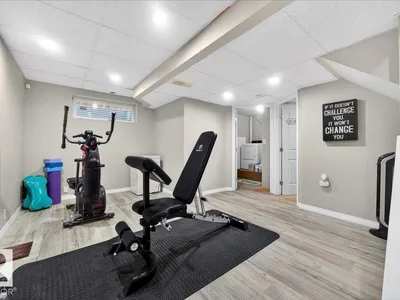 21339 91 AV NW photo 31