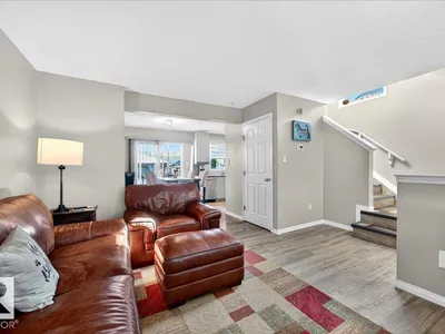 21339 91 AV NW photo 10