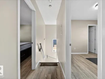 21339 91 AV NW photo 20
