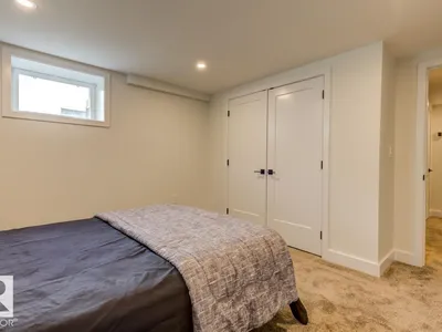 7924 92 AV NW photo 65