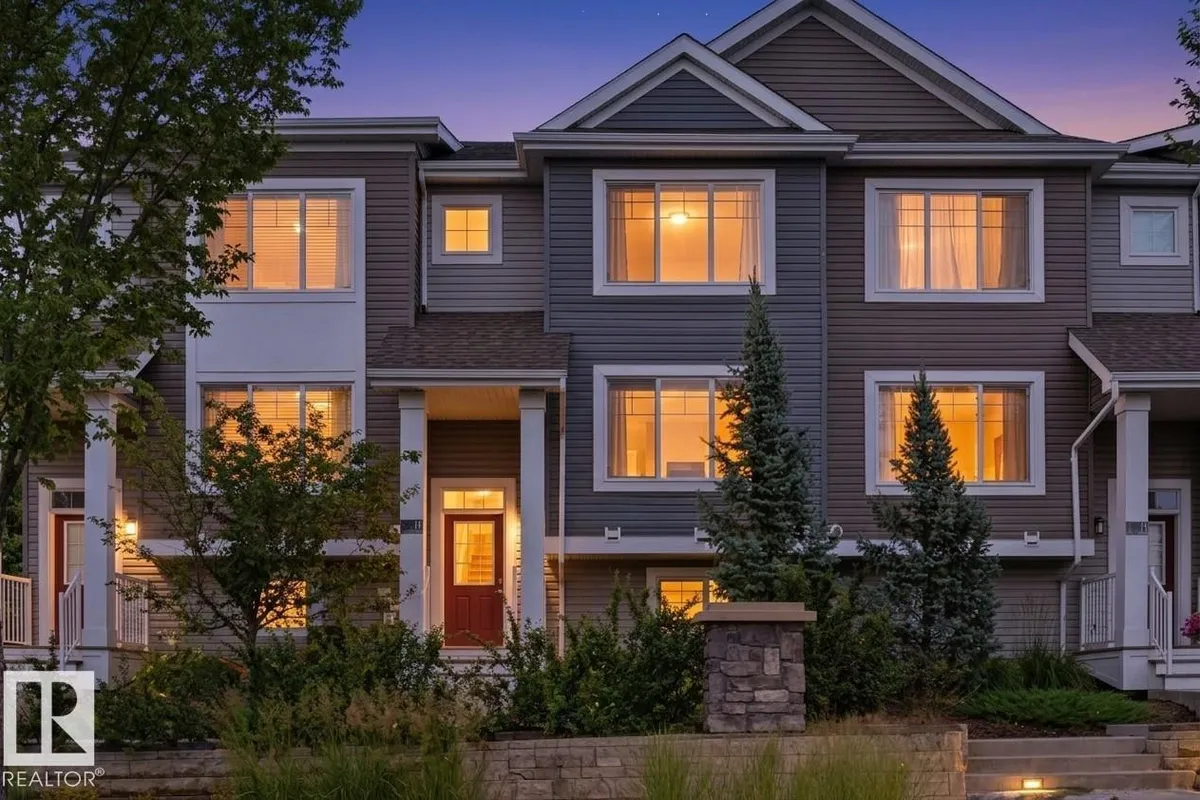 #12 1391 STARLING DR NW exterior