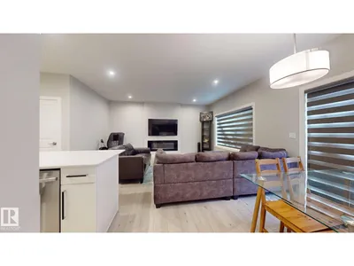 607 31 AV NW photo 14