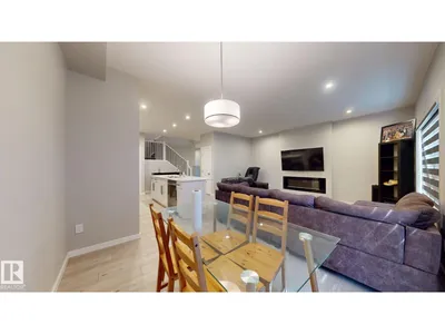 607 31 AV NW photo 15