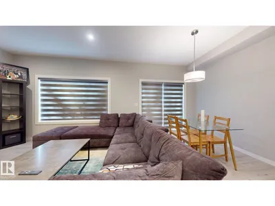 607 31 AV NW photo 19