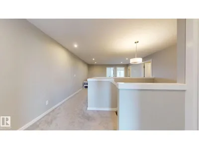 607 31 AV NW photo 22