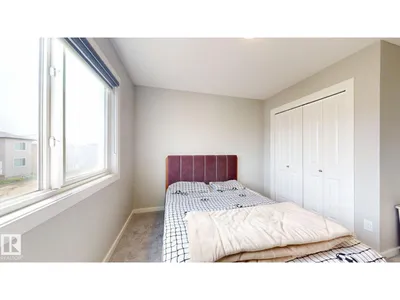 607 31 AV NW photo 32