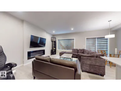 607 31 AV NW photo 8