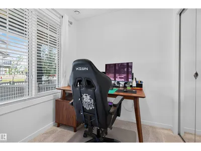 22709 84 AV NW photo 4