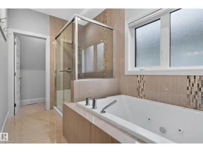 2219 22 ST NW photo 32