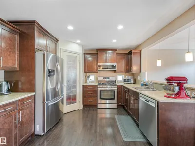 3897 GALLINGER LO NW photo 18