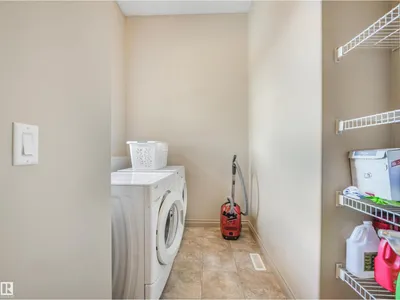 3897 GALLINGER LO NW photo 38