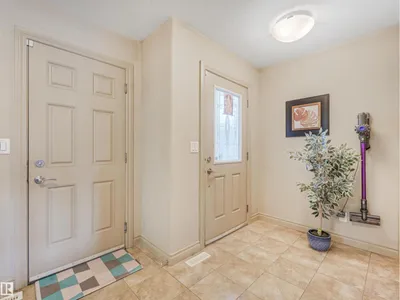 3897 GALLINGER LO NW photo 5