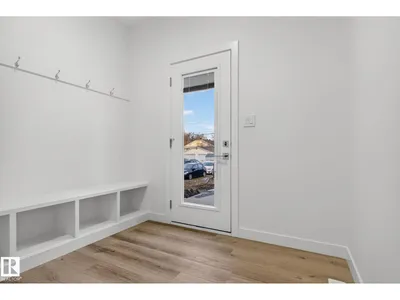11927 90 ST NW photo 18