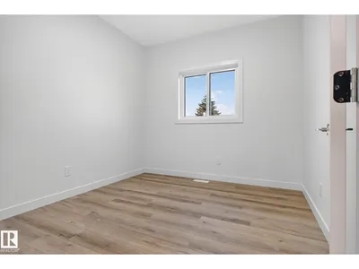 11927 90 ST NW photo 35
