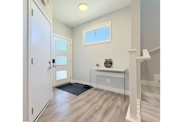 1003 GOLDFINCH WY NW photo 2