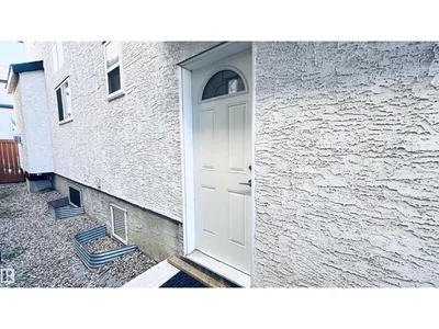 1515 68 ST SW photo 5