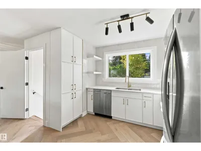 13203 136A AV NW photo 18