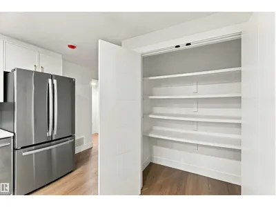 13203 136A AV NW photo 36